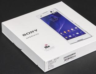 Предварительный обзор Sony Xperia C3: селфи-фон для народа Смартфон сони иксперия c3